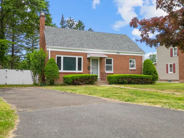 22 West Tract Road, Cromwell, CT 06416