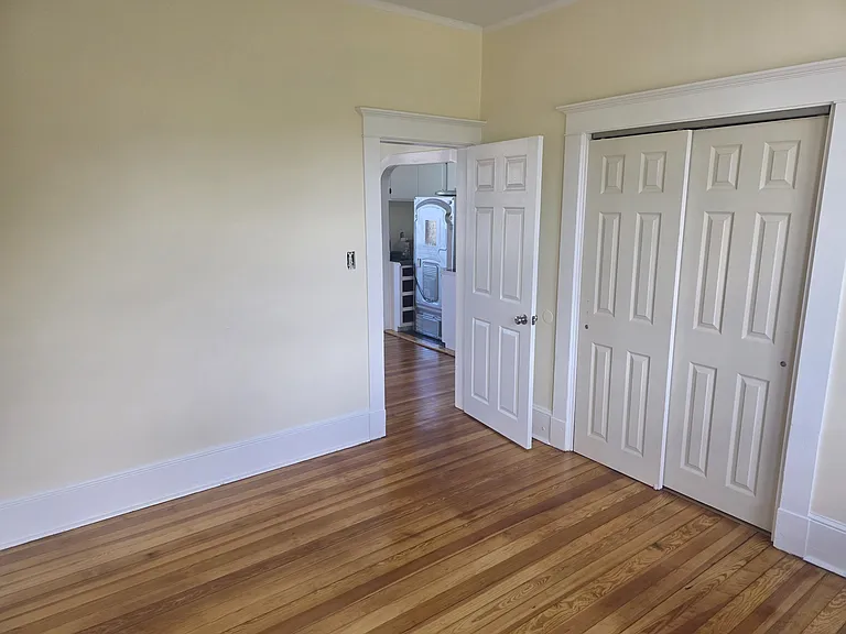 19 Stephen St #2 — Photo 3