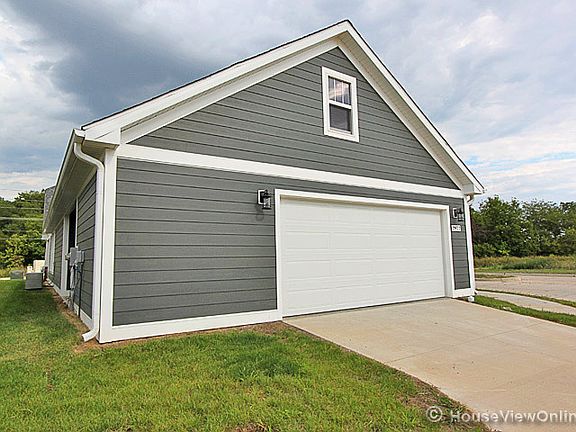 2nd image of 2977 Walden Blvd