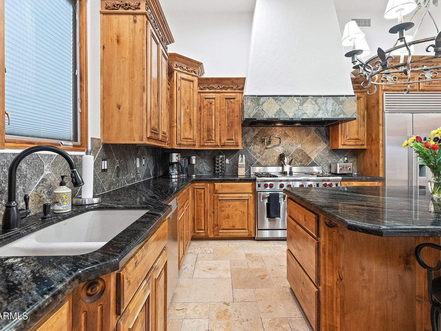 5 bed, 4.5 bath, 3954 sqft, $6,500 — Photo 4