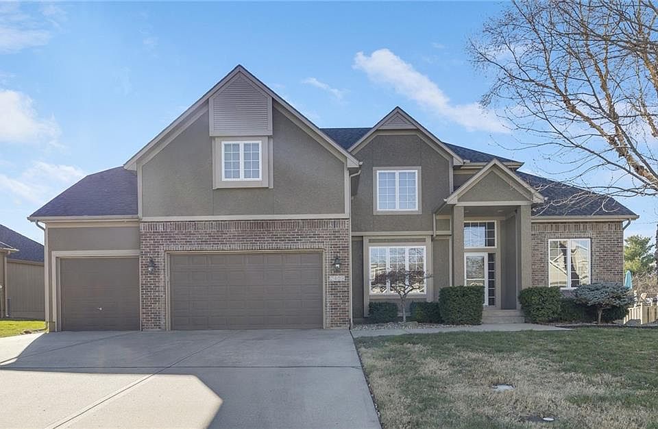 1st image of 2409 NE Sweet Water Cir