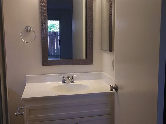5th image of 217-249 Orlando St