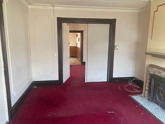 5th image of 90 Sharpe Ave Floor 1