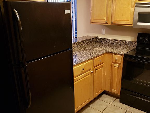 5th image of 3405 W Danbury Dr APT D111
