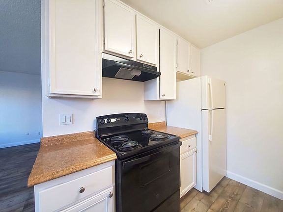 5th image of 747 Avocado Ave APT 14