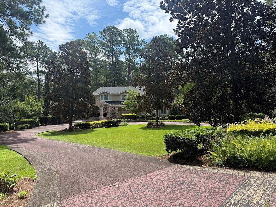 1st image of 7 Holly Hill Rd