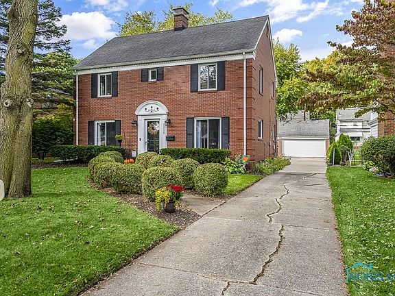 2nd image of 2215 Middlesex Dr