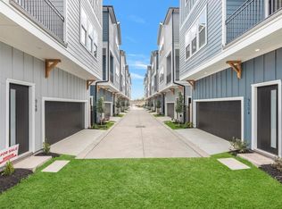 948 Fisher St #E, Houston, TX 77018