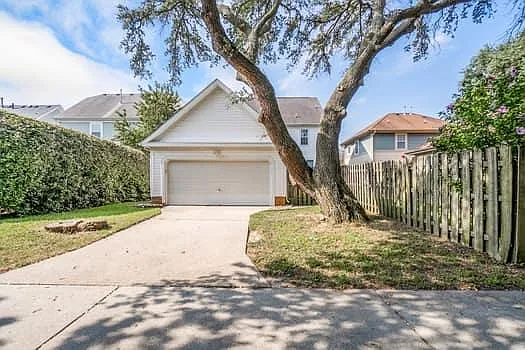 1230 Hillside Ave — Photo 42