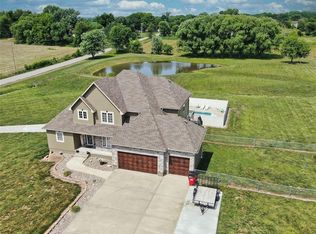 1200 N Lake City Valley Rd, Buckner, MO 64016