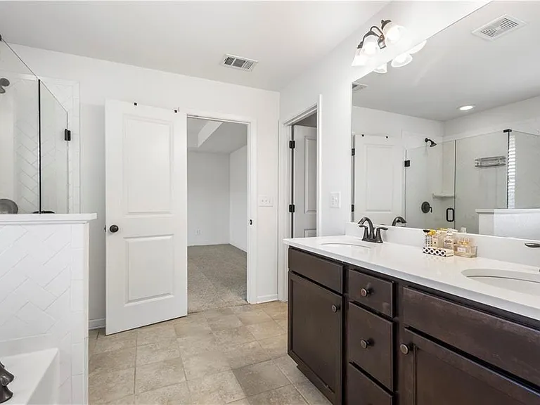 869 Venture Way SW — Photo 26