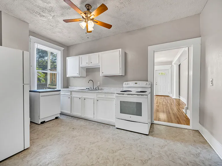 3125 Heyward St — Photo 25