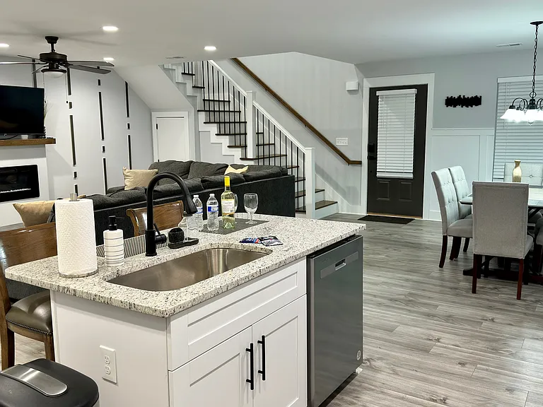 2393 Highpoint Rd — Photo 88
