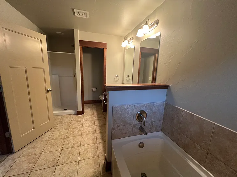 2260 Hoover Way — Photo 6