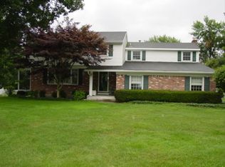 18 Laury Ln, Glenville, NY 12302
