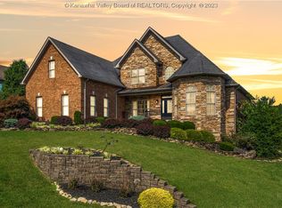 52 Clearview Dr, Winfield, WV 25213