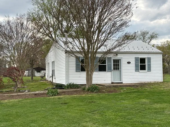 (undisclosed Address), Lothian, MD 20711