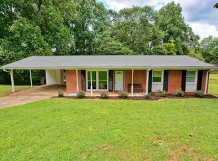 125 N Greenwood Dr, Carrollton, GA