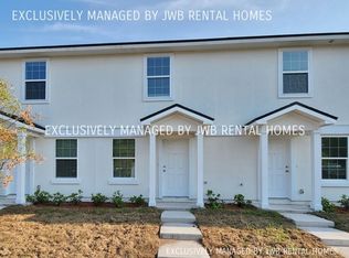 8488 McGirts Village Ln, Jacksonville, FL 32210