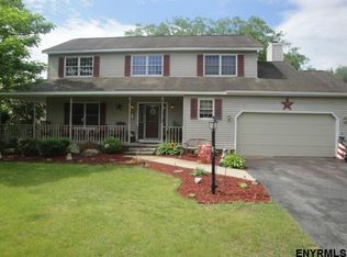 3 Lolik Ln, Glenville, NY 12302