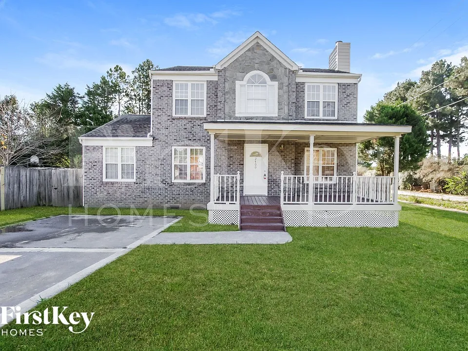 2400 Devon Dr