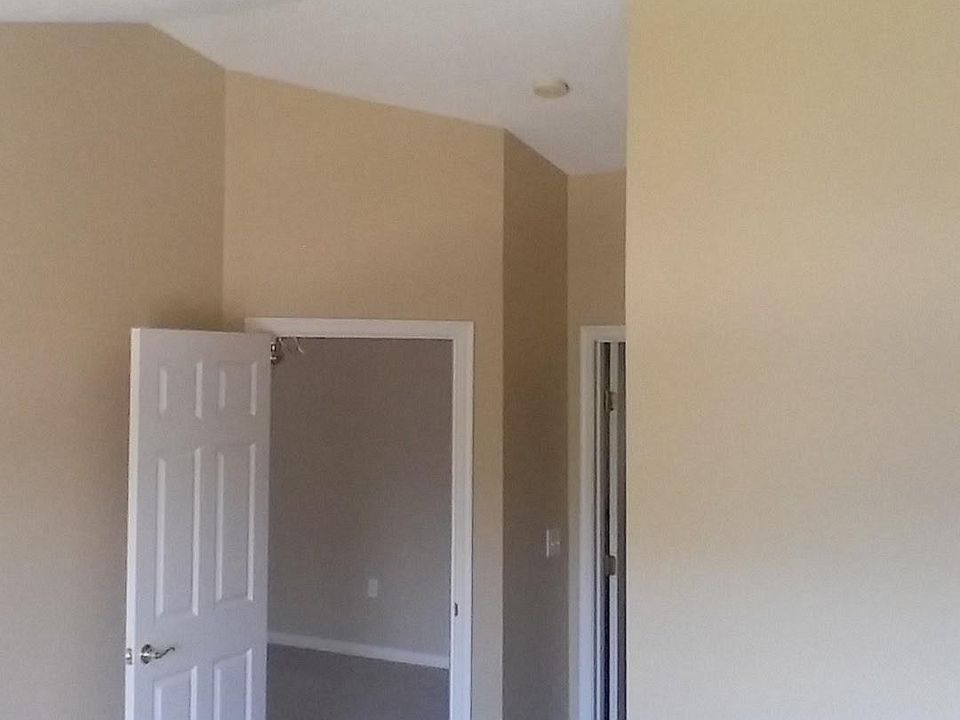 1st image of 3048 Westminster Dr APT 207