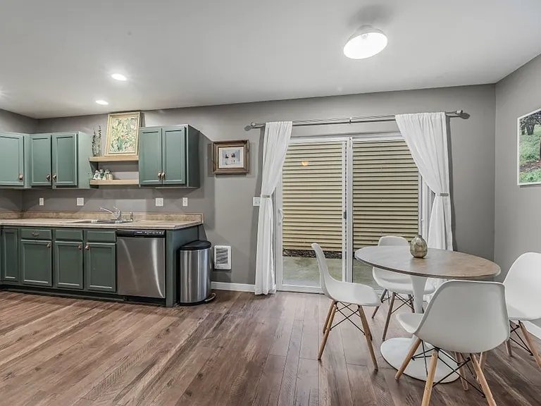 3324 E Garin Ct — Photo 9
