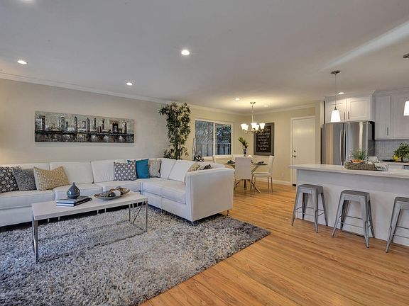 4th image of 10786 Willowbrook Way