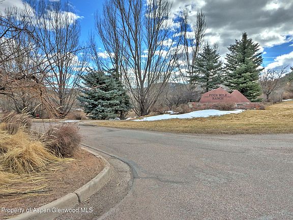 3rd image of 169 Red Cliff Cir