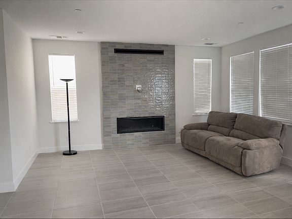 3rd image of 248 Bungalow Ct