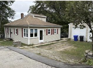 40 Bassett St, West Warwick, RI 02893