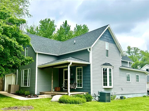 323 W Benton St, Winterset, IA 50273