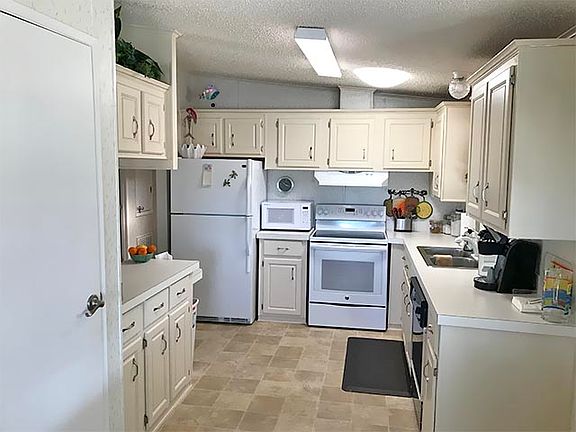 2nd image of 26375 Atlanta Dr #5