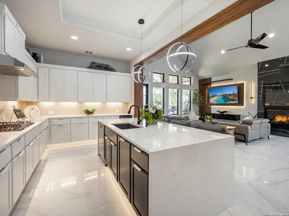 23330 Grande Vista, San Antonio, TX 78261