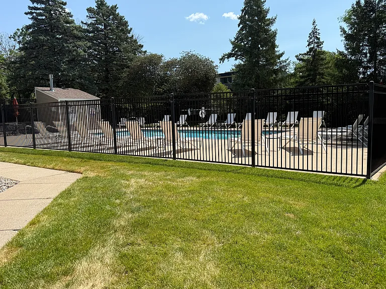 350 Shelard Pkwy #304 — Photo 2