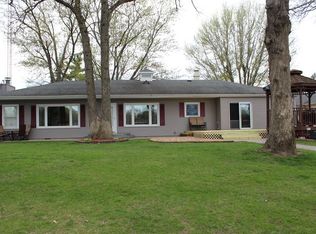 2661 River Rd, Kankakee, IL 60901