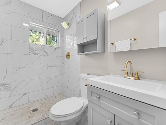 5th image of 7704 Jennings St