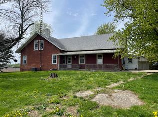 547 Seiz Rd, Waverly, IL 62692