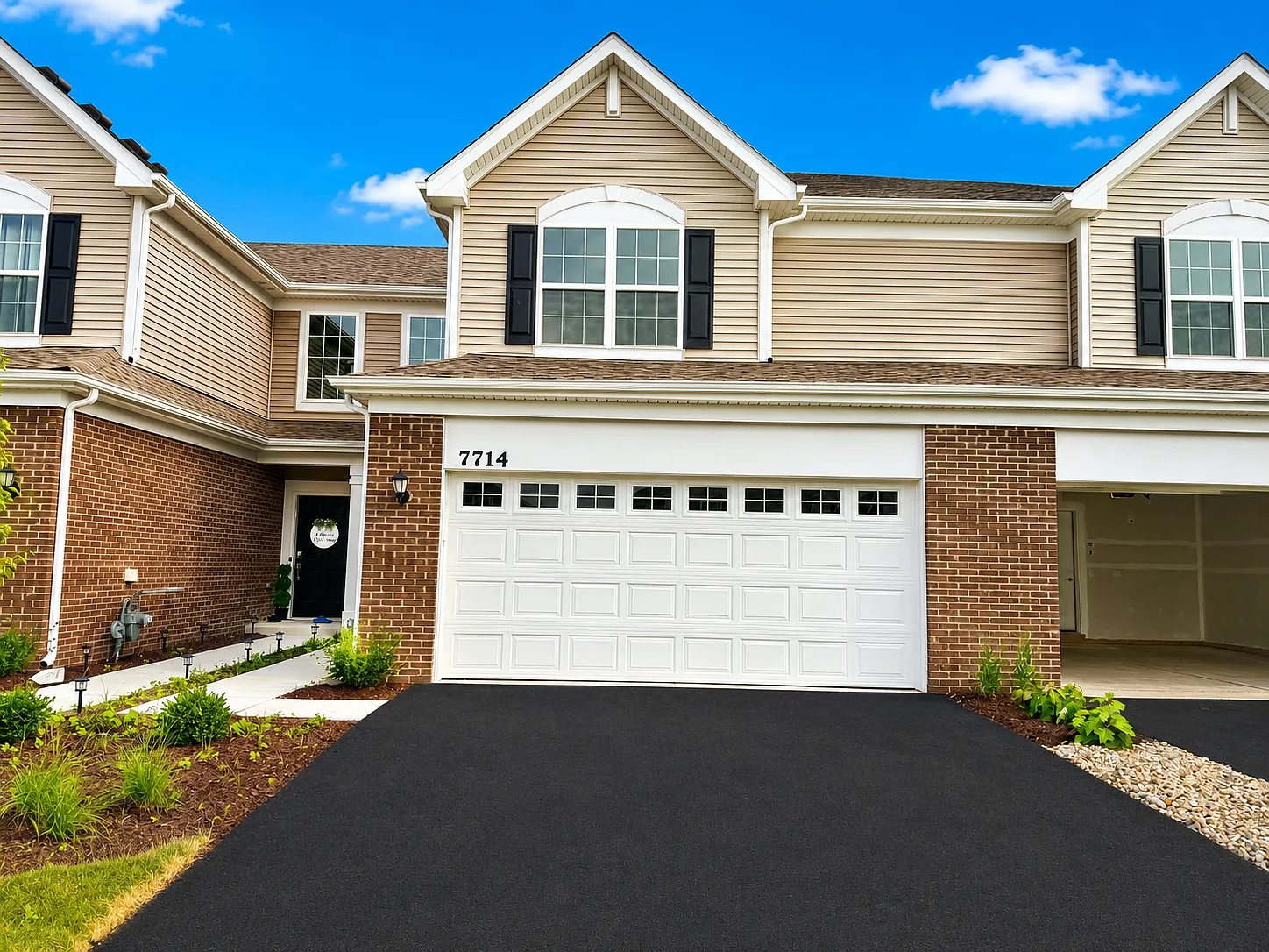 3 bed, 2.5 bath, 1701 sqft, $2,875 — Photo 2