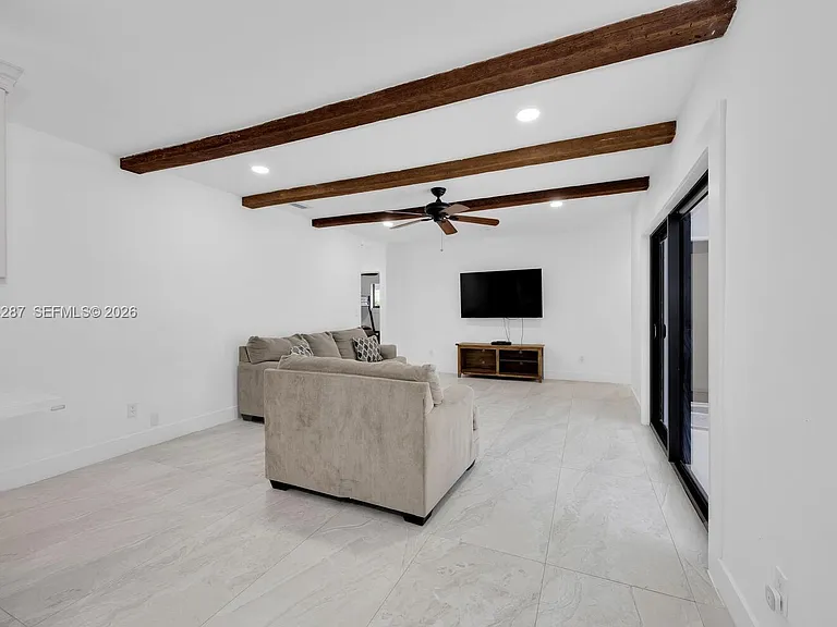 6860 SW 99th Ter — Photo 9