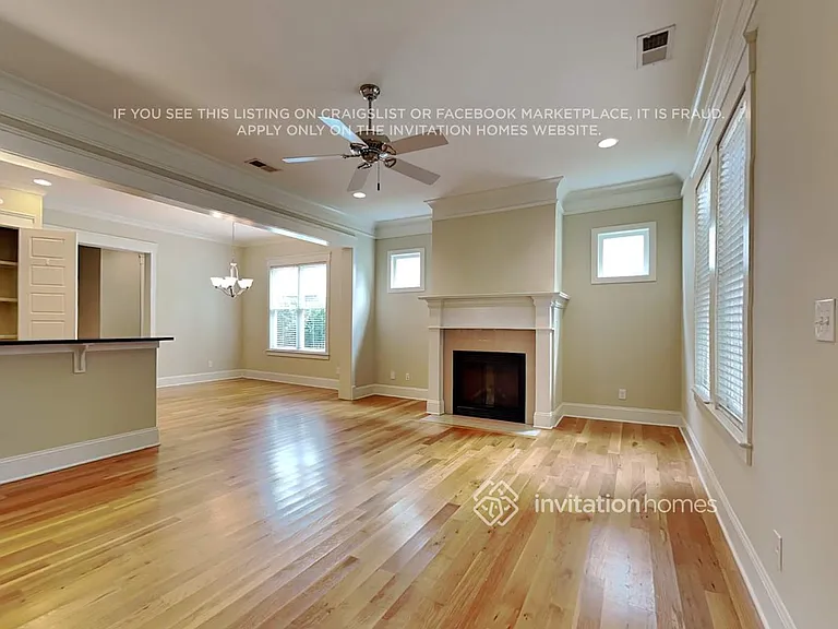 504 Camellia St — Photo 8