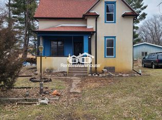 110 Oak St, Grasston, MN 55030
