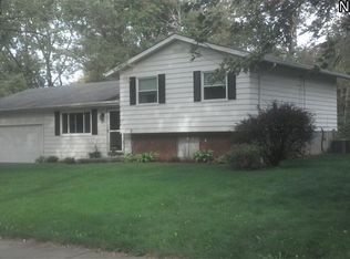 1431 Copley Meadows Dr, Akron, OH 44321