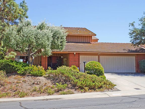 2nd image of 12477 Floresta Ct