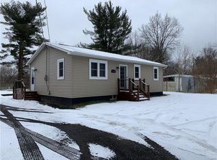 7182 Minoa Bridgeport Rd, East Syracuse, NY 13057
