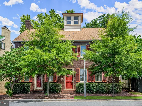 9 E Main St, New Market, MD 21774