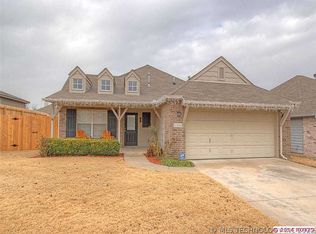 5306 Redbud Dr, Sand Springs, OK 74063
