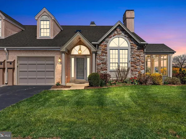 116 Greenview Dr, Lancaster, PA 17601