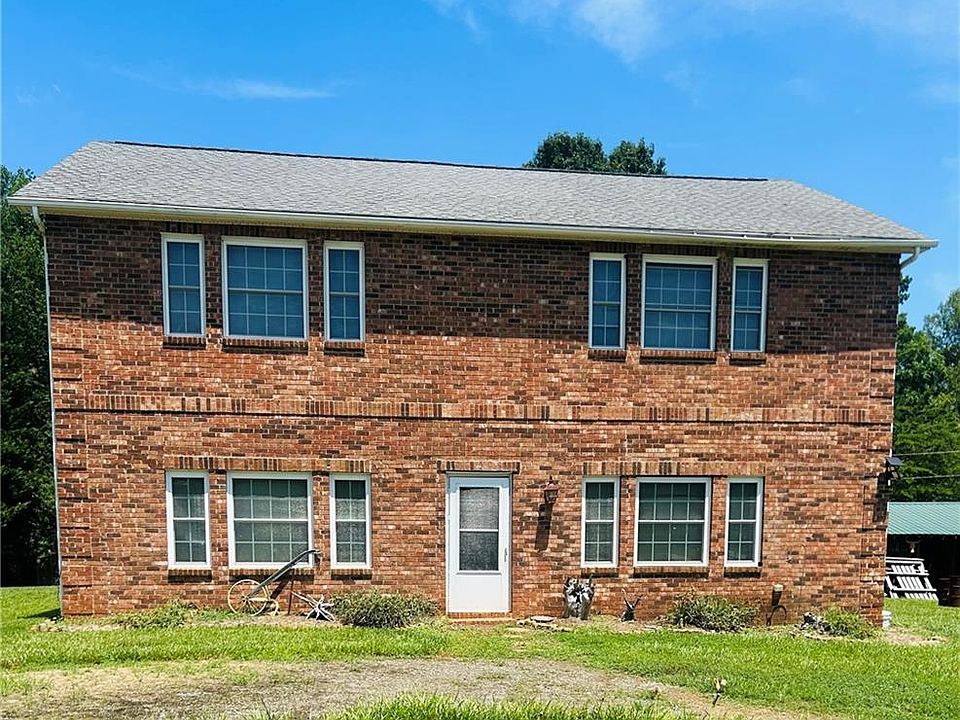 1st image of 2062 Pell Rd