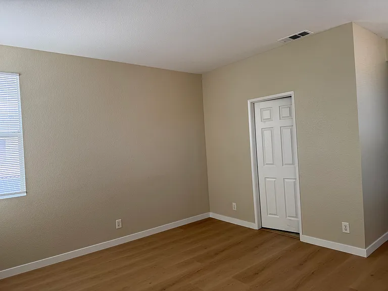 39561 Tischa Dr — Photo 22